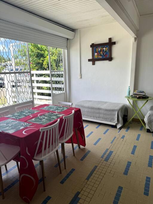 Maison Authentique A 300M De La Plage Sainte-Anne Eksteriør bilde